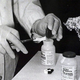 Illustration for article titled The Horrifying True Story of the 1982 Chicago Tylenol Murders